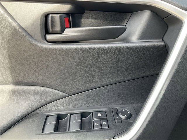 Thumbnail: 2025 Toyota RAV4 - 14