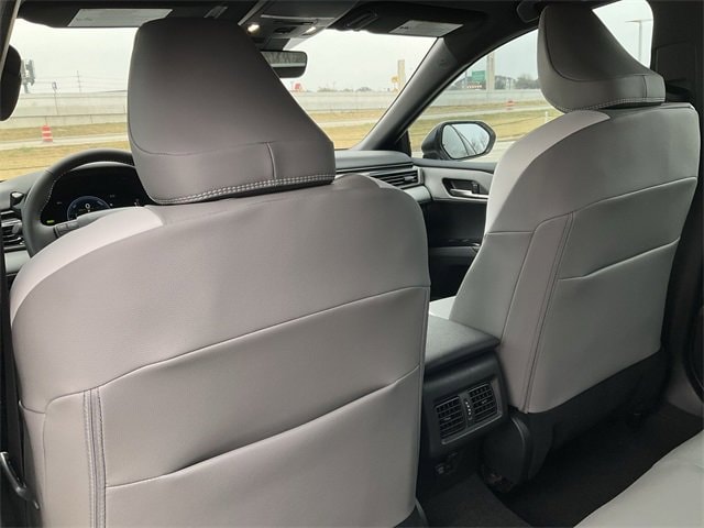 Thumbnail: 2025 Toyota Camry - 15