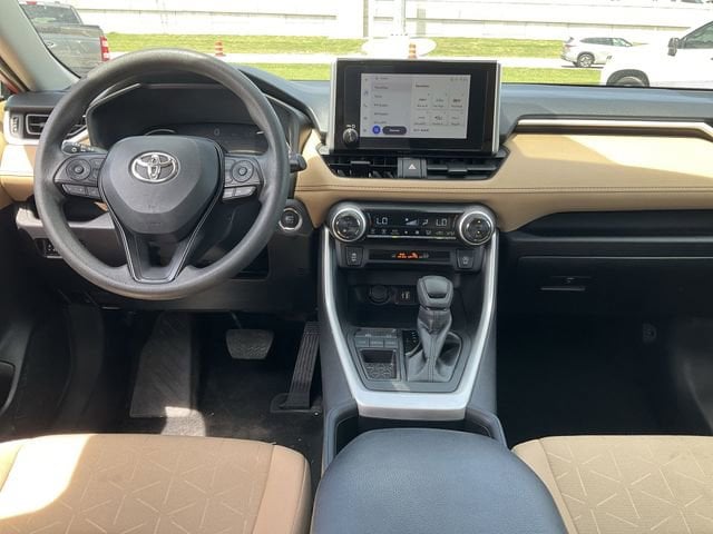 Thumbnail: 2025 Toyota RAV4 - 17