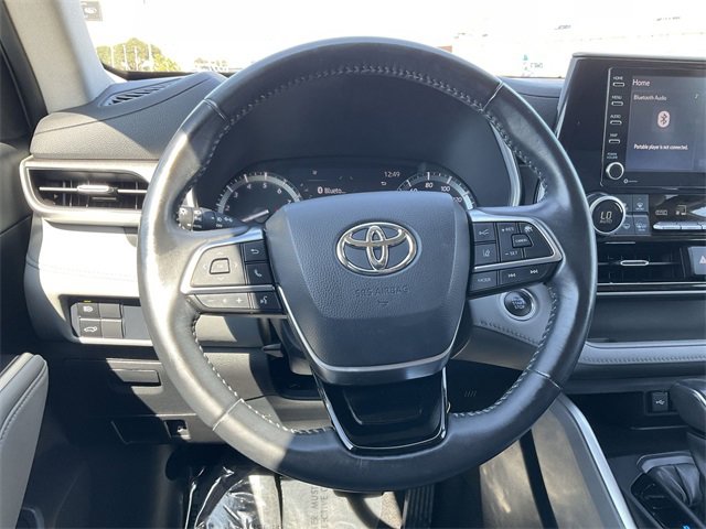 Thumbnail: 2021 Toyota Highlander - 21
