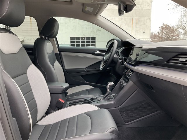 Thumbnail: 2022 Volkswagen Taos - 18