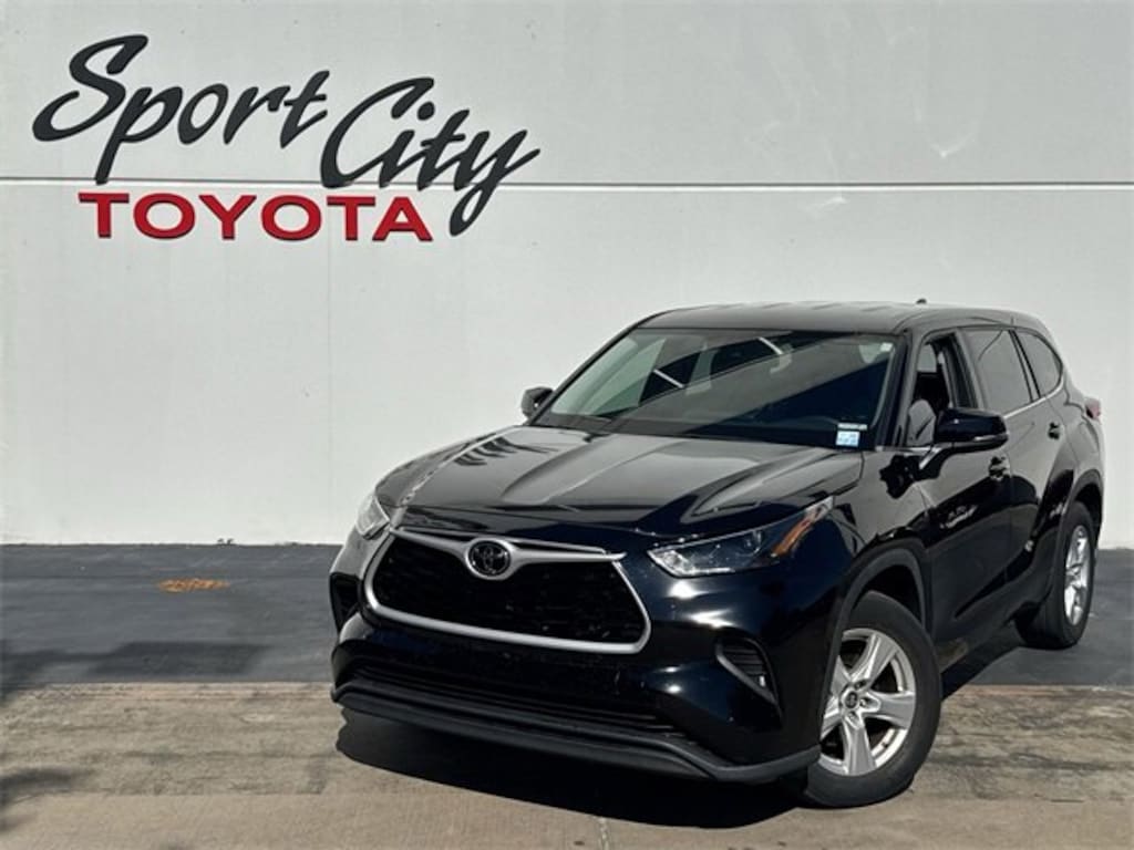 Used 2022 Toyota Highlander L SUV