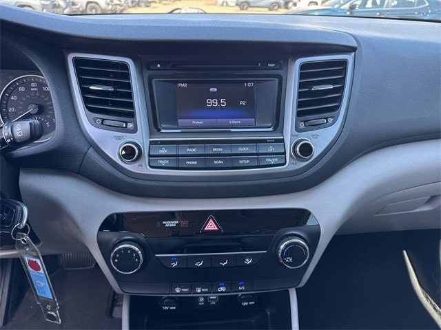 Thumbnail: 2017 Hyundai Tucson - 19