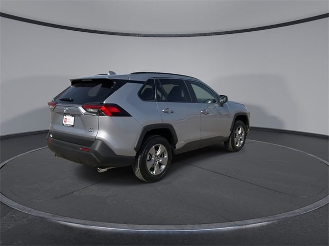 Thumbnail: 2025 Toyota RAV4 - 8