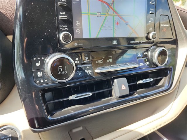 2021 Toyota Highlander Limited 26