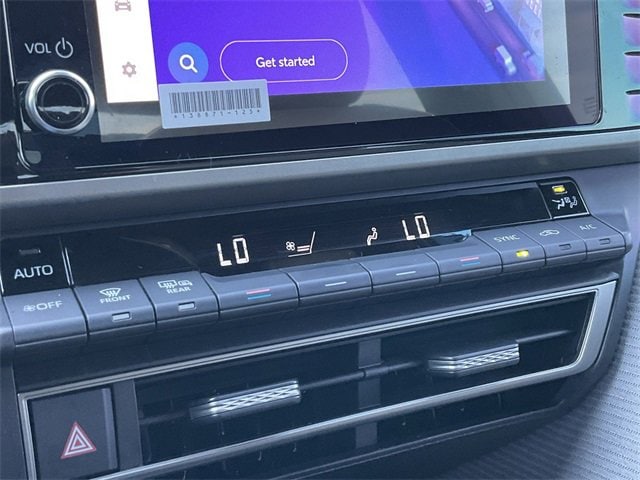 Thumbnail: 2025 Toyota Camry - 24