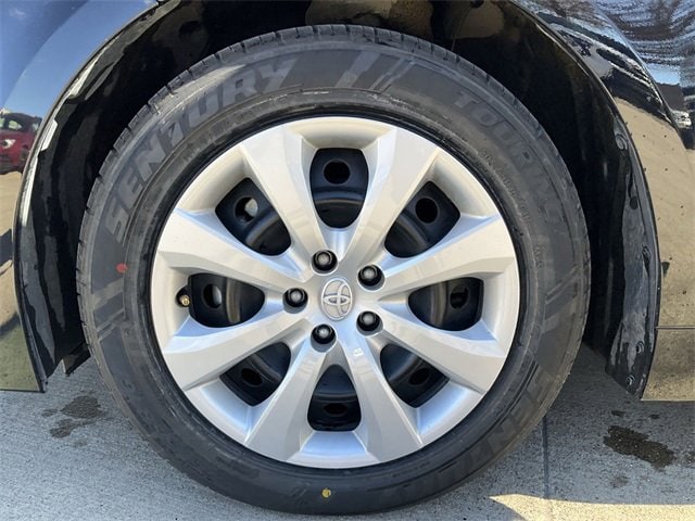 Thumbnail: 2024 Toyota Corolla - 12