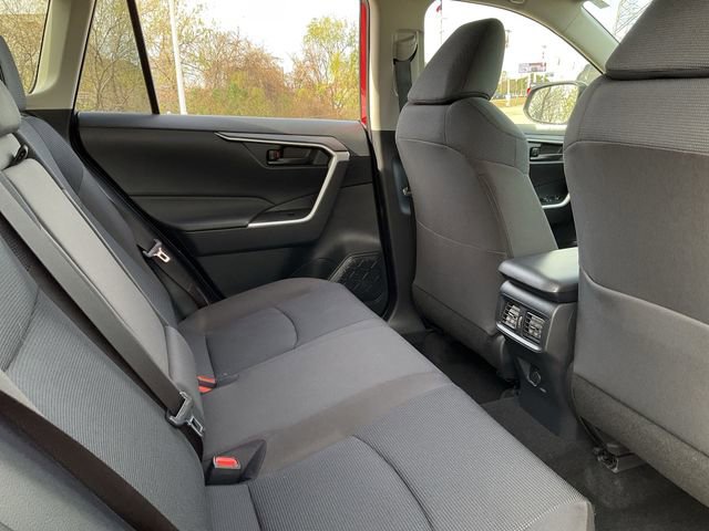 Thumbnail: 2025 Toyota RAV4 - 16