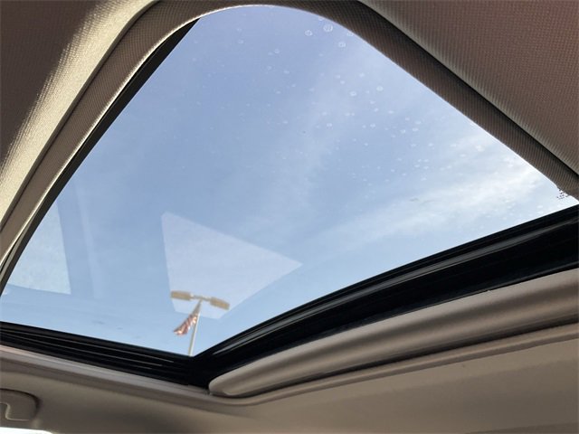 Thumbnail: 2025 Toyota RAV4 - 15