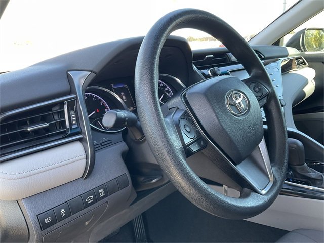 Thumbnail: 2020 Toyota Camry - 10