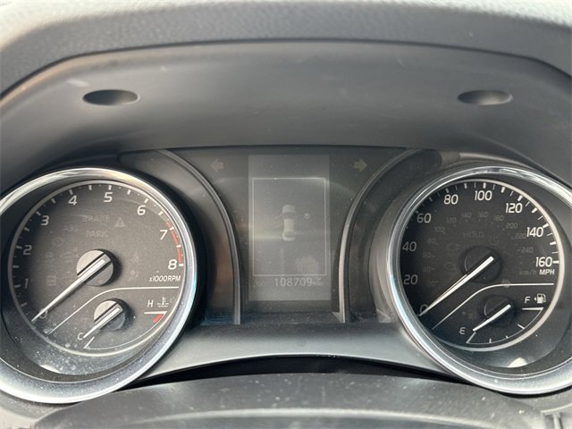 2019 Toyota Camry SE 22