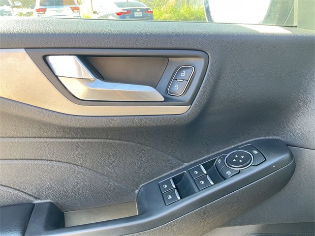 Thumbnail: 2021 Ford Escape - 14