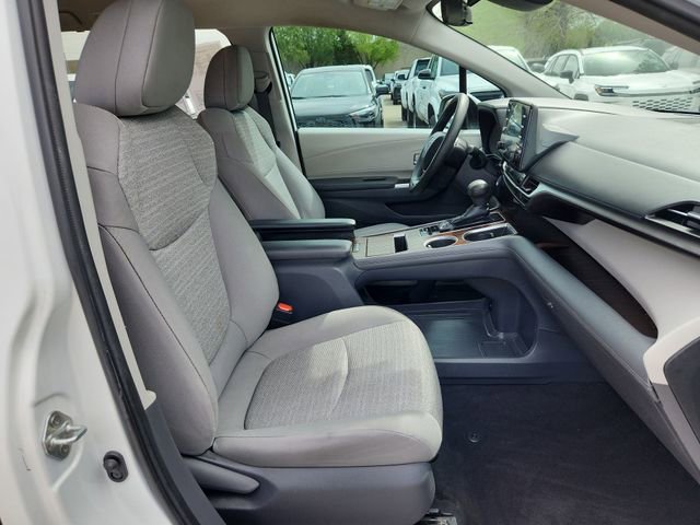 Thumbnail: 2021 Toyota Sienna - 19