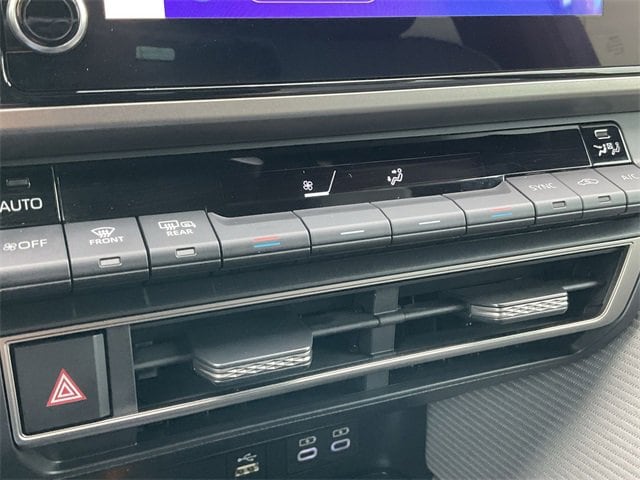 Thumbnail: 2025 Toyota Camry - 23