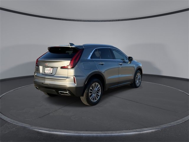 Thumbnail: 2024 Cadillac XT4 - 8
