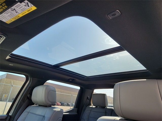 Thumbnail: 2025 Toyota Tundra - 16