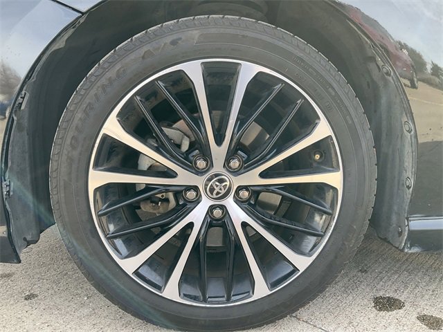 Thumbnail: 2020 Toyota Camry - 12