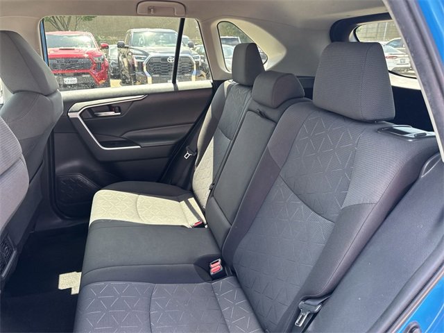 Thumbnail: 2021 Toyota RAV4 - 15