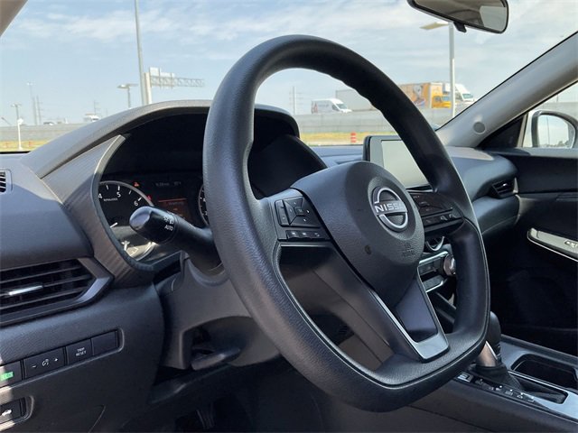 Thumbnail: 2024 Nissan Sentra - 10