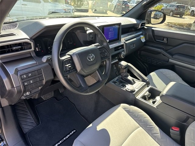 Thumbnail: 2025 Toyota Tacoma - 10