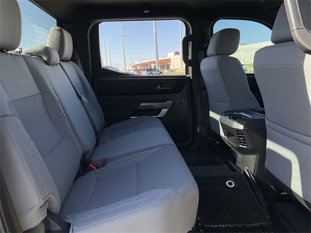 Thumbnail: 2025 Toyota Tundra - 17