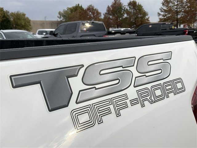 Thumbnail: 2022 Toyota Tacoma - 10