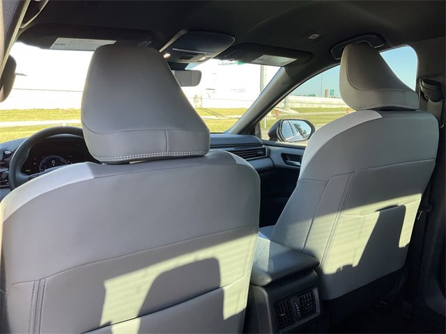 Thumbnail: 2025 Toyota Camry - 15