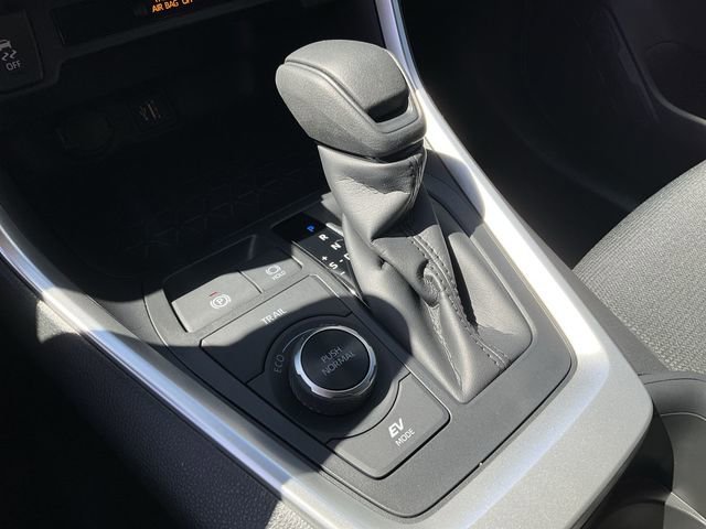 Thumbnail: 2025 Toyota RAV4 - 25