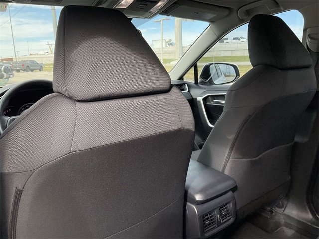 Thumbnail: 2025 Toyota RAV4 - 15