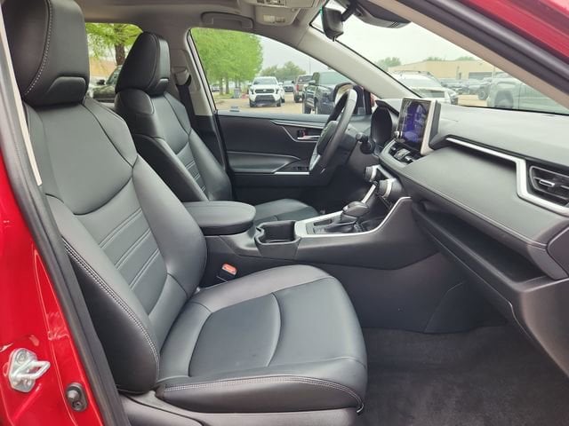 Thumbnail: 2024 Toyota RAV4 - 20