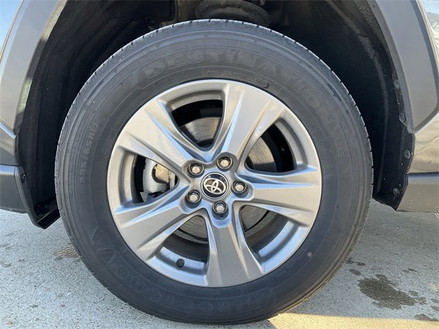 Thumbnail: 2024 Toyota RAV4 - 12