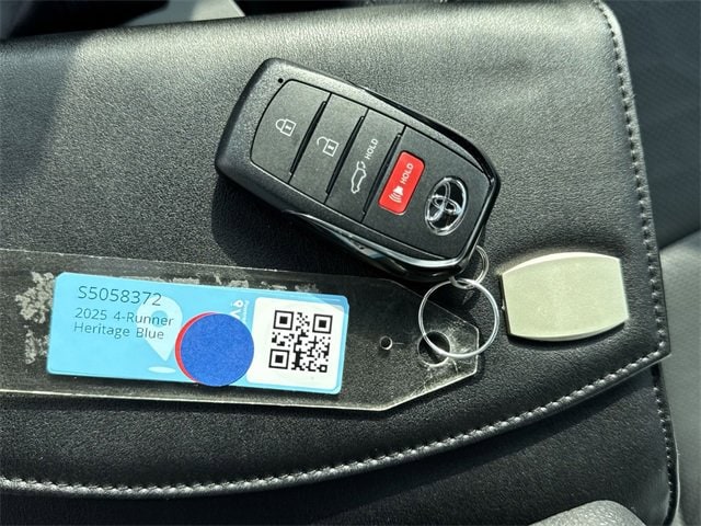 Thumbnail: 2025 Toyota 4Runner - 29