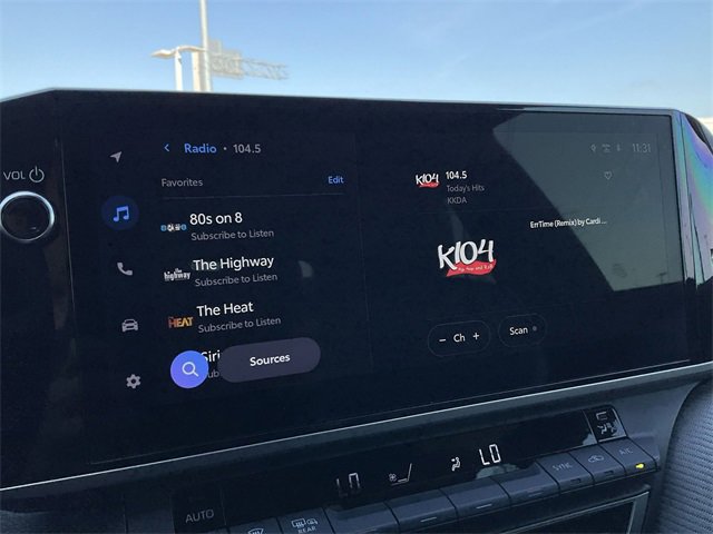 Thumbnail: 2025 Toyota Camry - 20