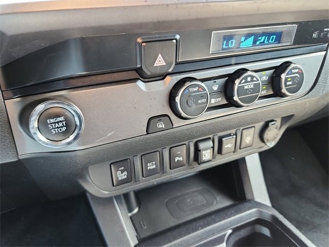 Thumbnail: 2021 Toyota Tacoma - 24