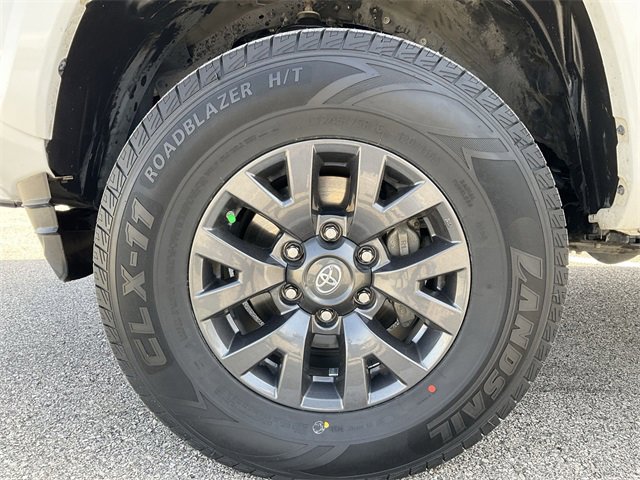 Thumbnail: 2020 Toyota Tacoma - 12