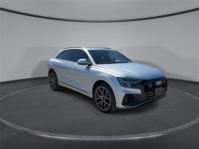 Thumbnail: 2023 Audi Q8 - 2