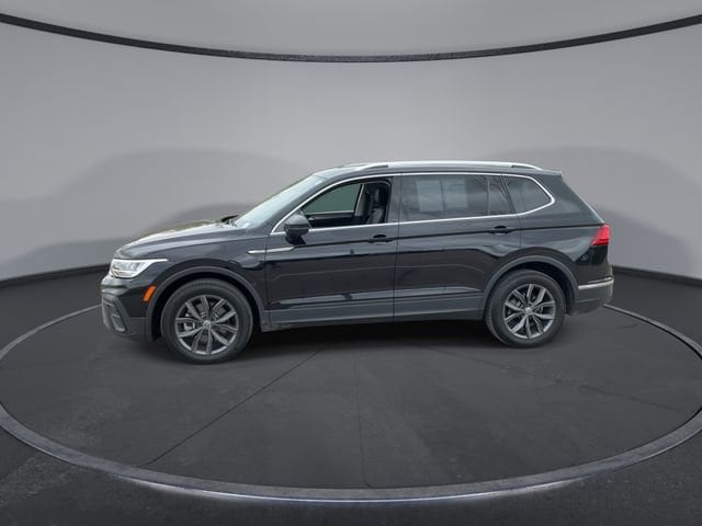 Thumbnail: 2022 Volkswagen Tiguan - 5