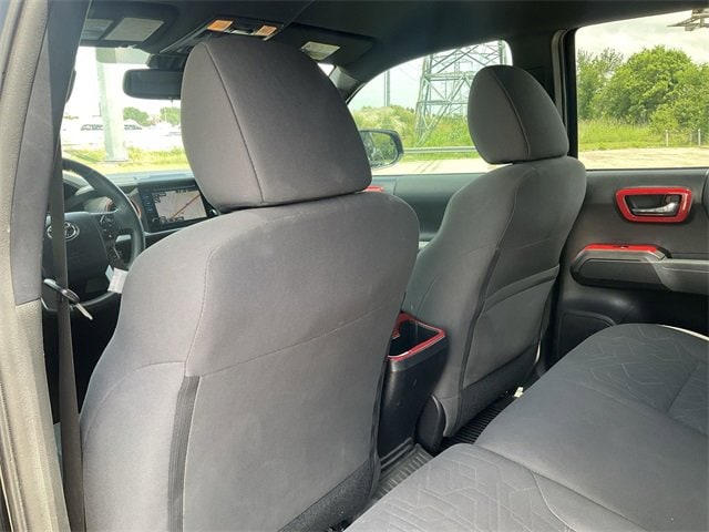 2018 Toyota Tacoma TRD Off-Road 15