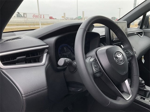 Thumbnail: 2026 Toyota Corolla Cross - 10