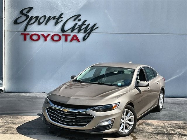 Thumbnail: 2022 Chevrolet Malibu - 1