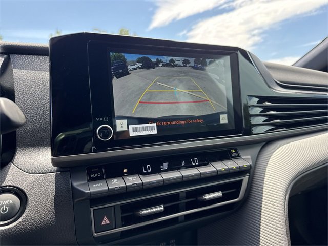 Thumbnail: 2025 Toyota Camry - 20