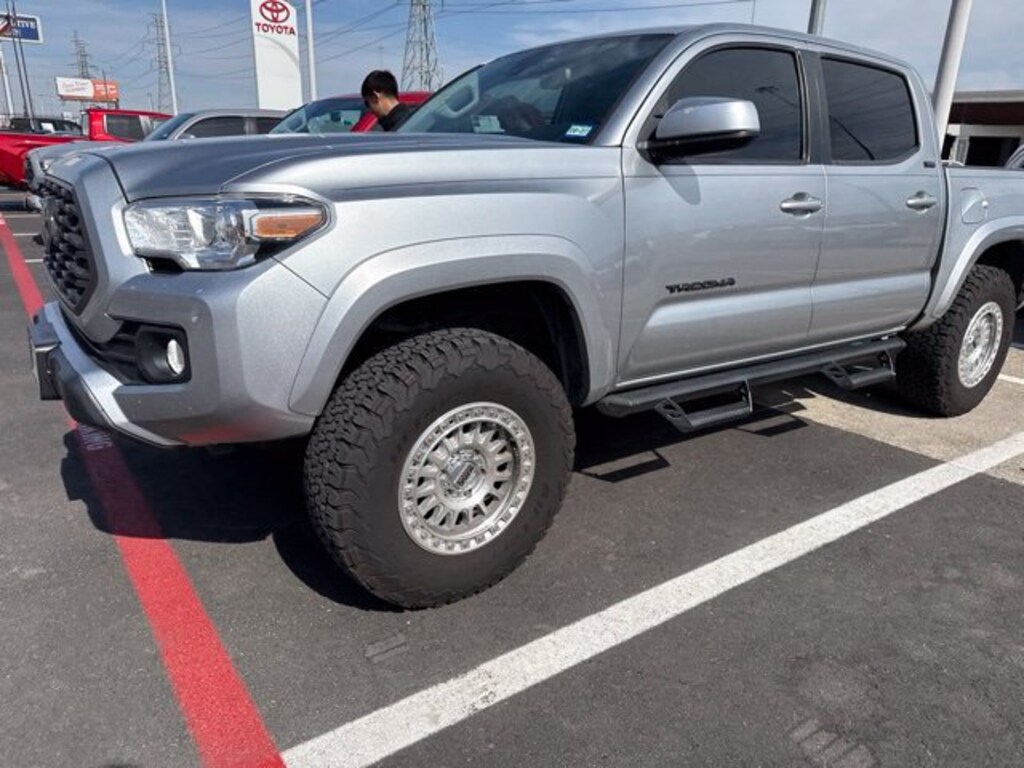 Used 2022 Toyota Tacoma SR5 V6 Truck Double Cab