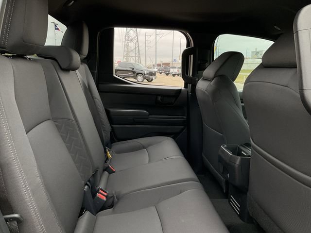 2025 Toyota Tacoma SR5 - Photo 16