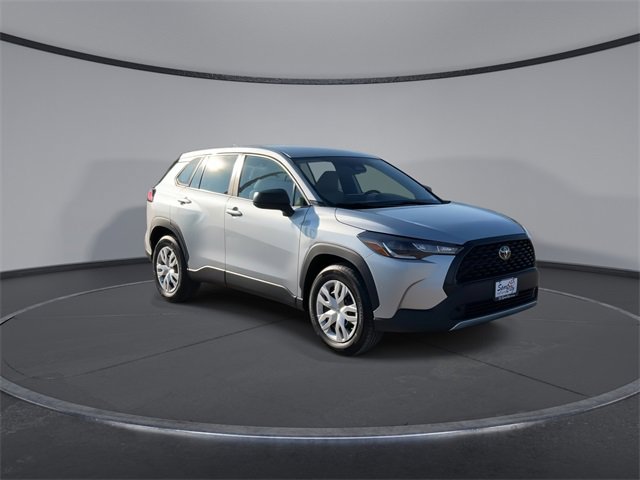 2023 Toyota Corolla Cross L photo 2