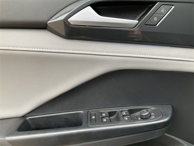 Thumbnail: 2022 Volkswagen Taos - 14