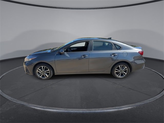 2024 Kia Forte LXS photo 4