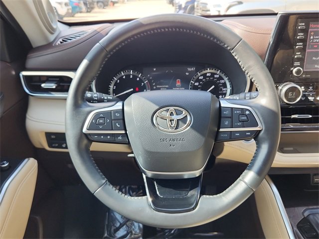 2021 Toyota Highlander Limited 22