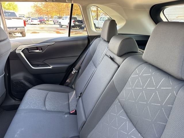 Thumbnail: 2025 Toyota RAV4 - 16