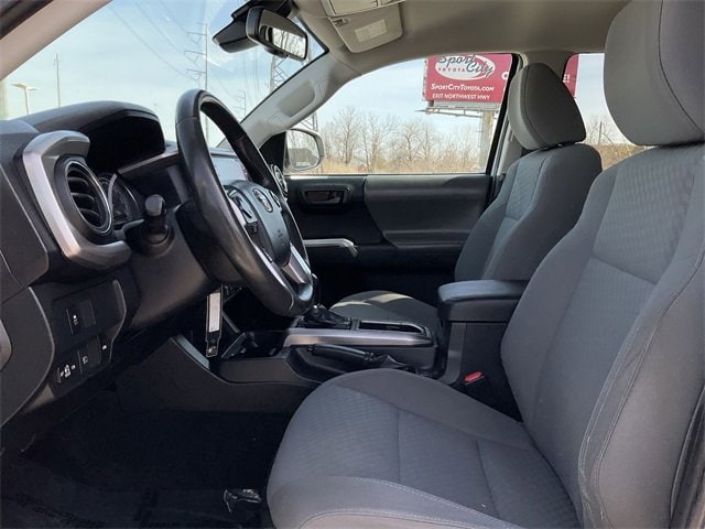 Thumbnail: 2020 Toyota Tacoma - 13