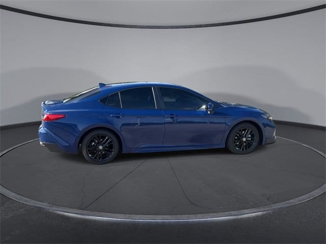 2025 Toyota Camry SE 9
